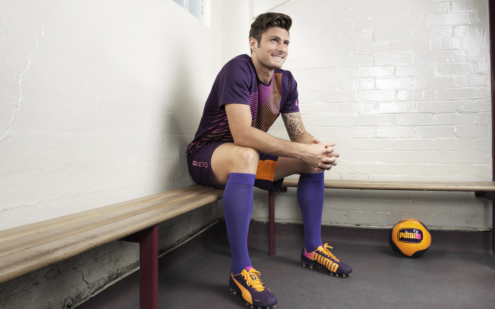 中国体操全锦赛男子自由体操 张博恒完美成套夺金，体操世锦赛张博恒夺冠视频